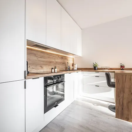 Apartman Park Free Garage Parking *